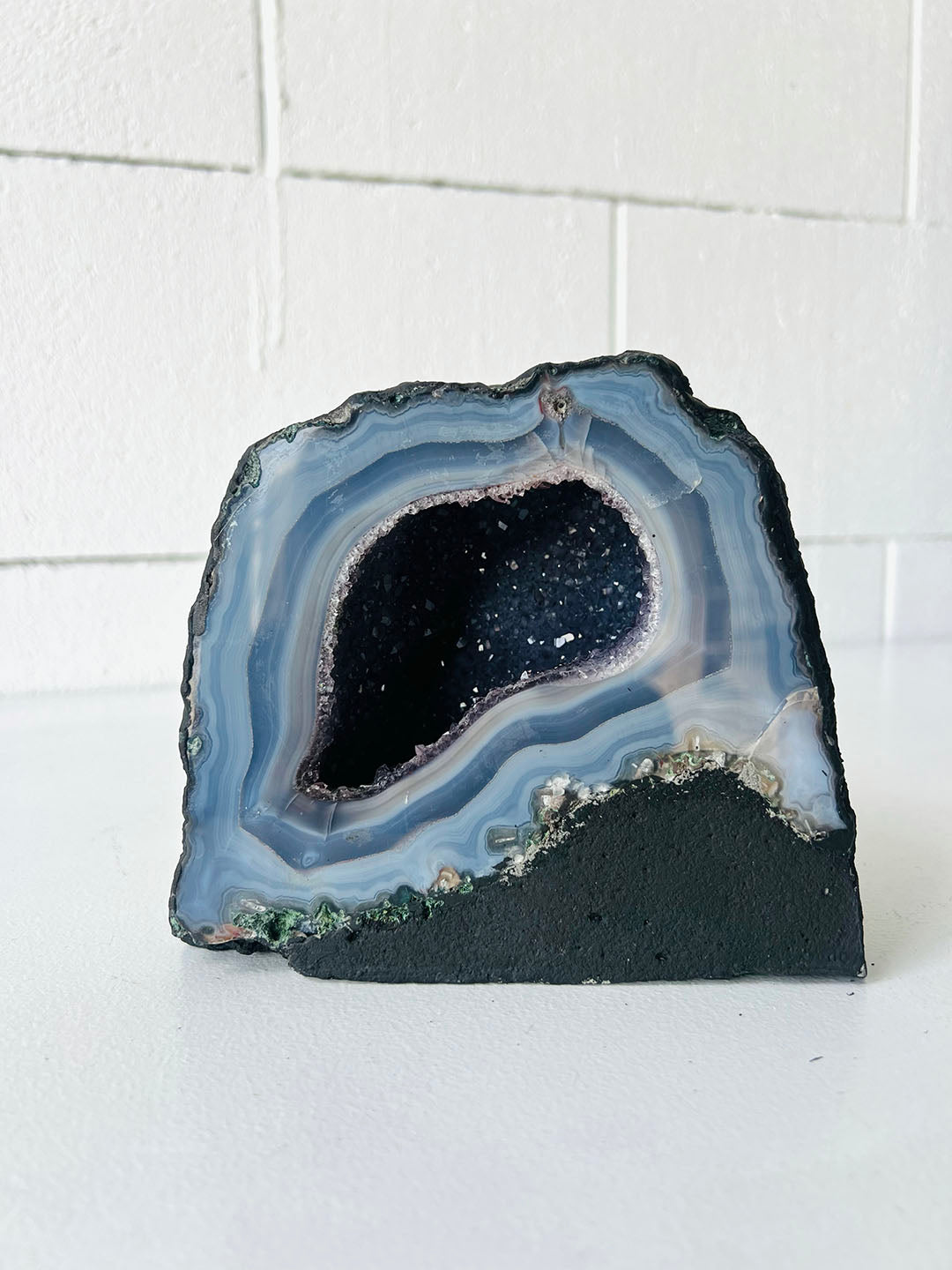 Agate w/ Amethyst Geode