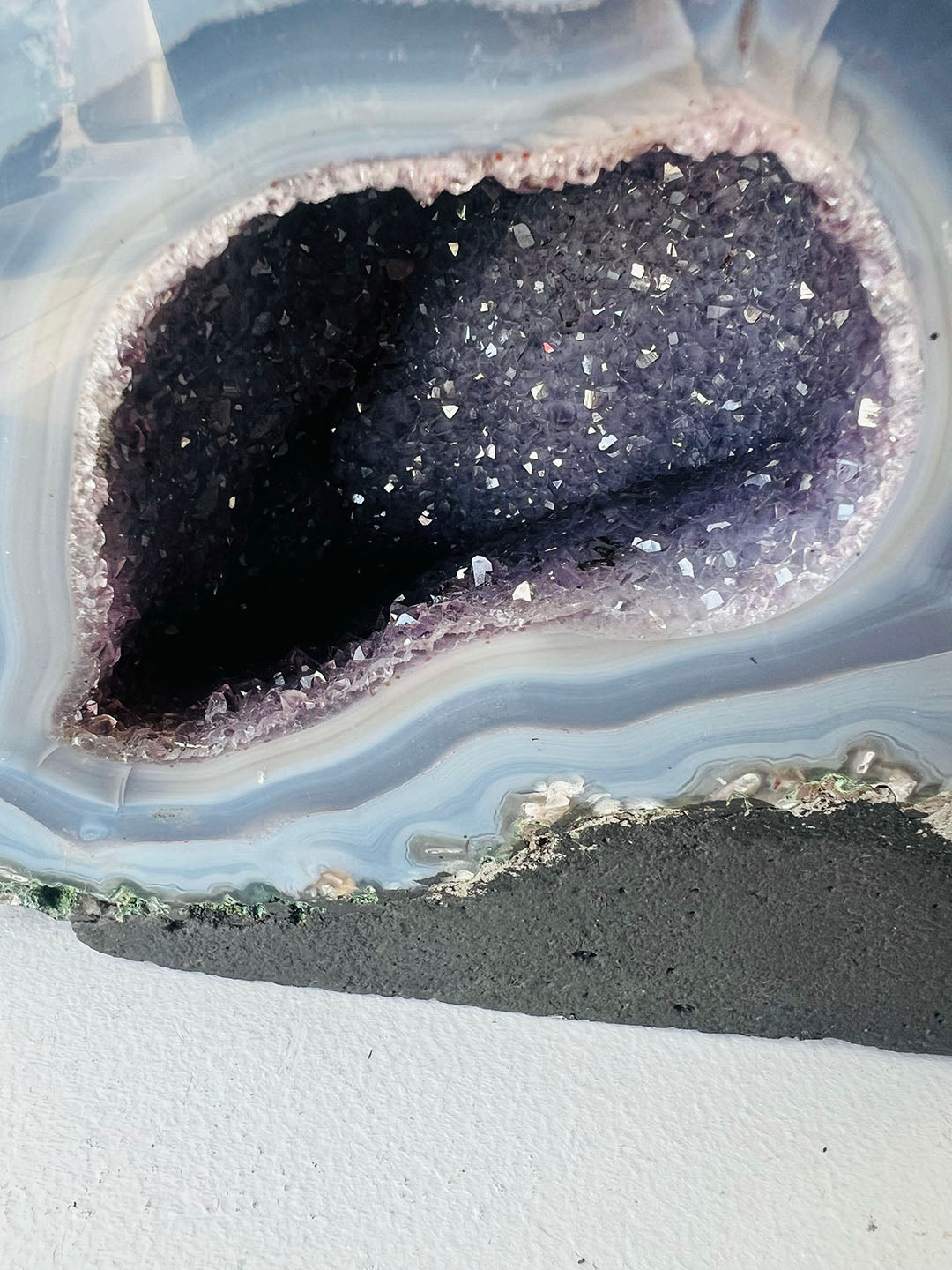 Agate w/ Amethyst Geode