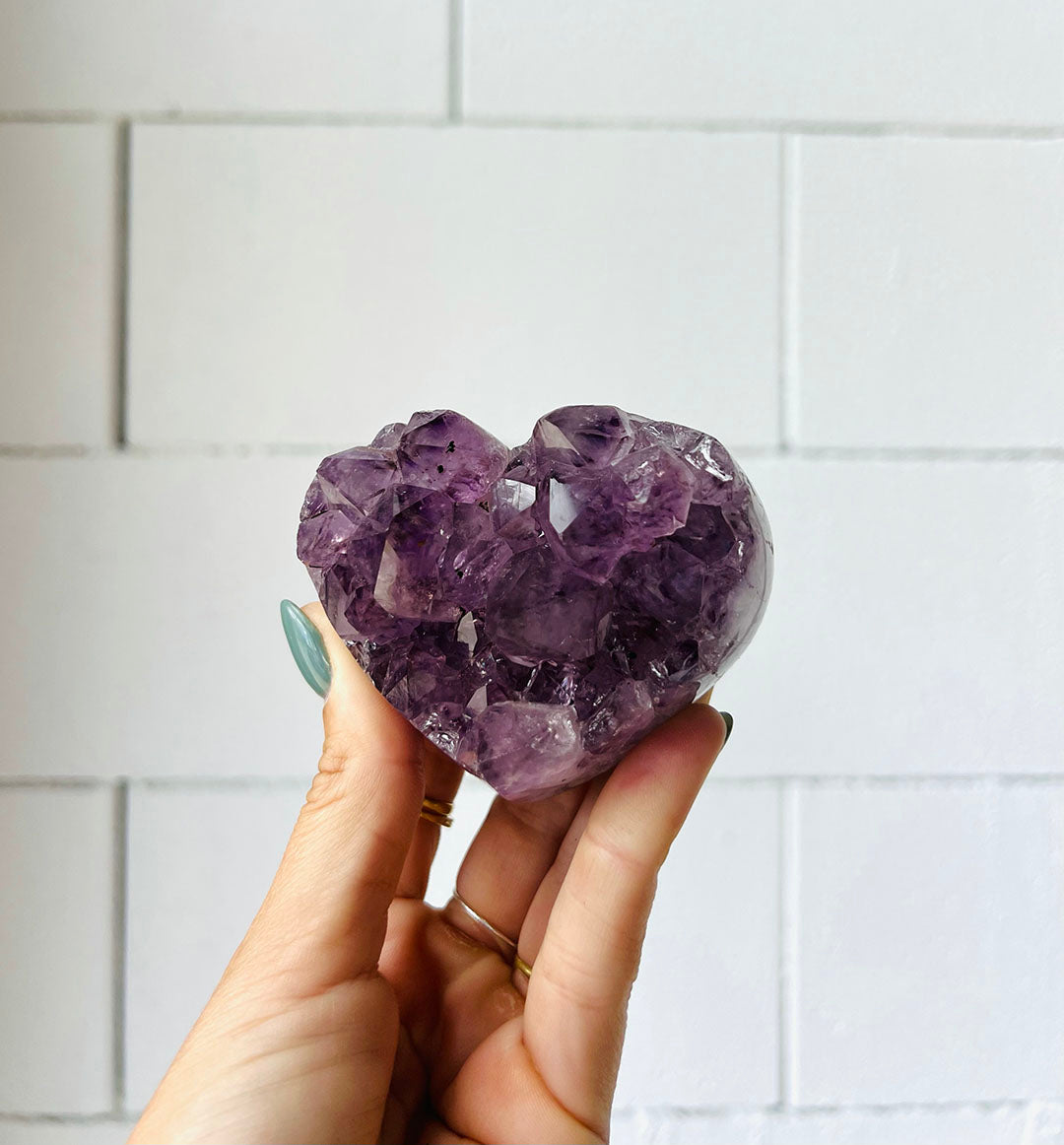 Amethyst Heart on Stand - COD03
